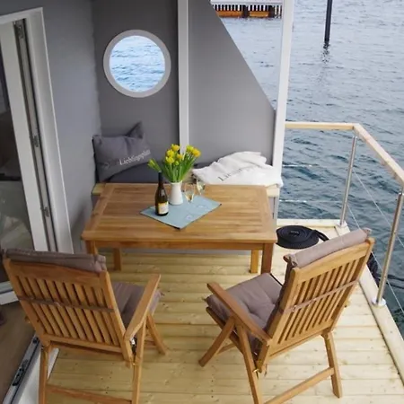 Botel Hausboot Liliput